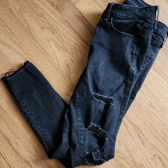 Abercrombie & Fitch Harper low rise frayed ankle jean size 28 - Picture 3 of 12